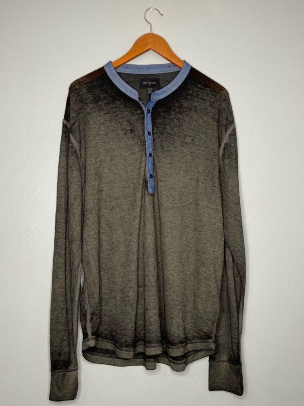 True Religion Men's Walkway Military
Thermal Burnout Long Sleeve Shirt NWT C